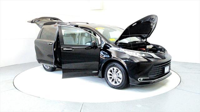 used 2021 Toyota Sienna car, priced at $40,985