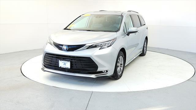 used 2023 Toyota Sienna car, priced at $38,985