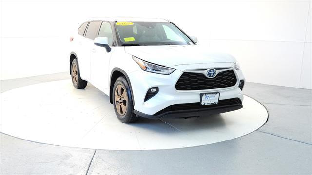 used 2022 Toyota Highlander Hybrid car, priced at $39,985