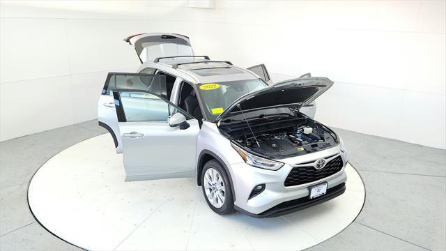 used 2022 Toyota Highlander car, priced at $36,985