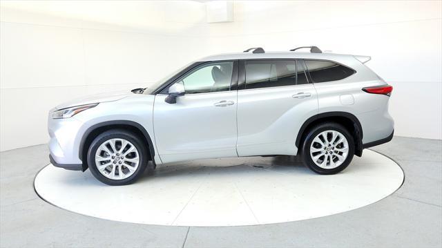 used 2022 Toyota Highlander car, priced at $36,985