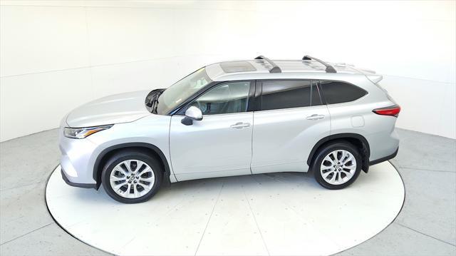 used 2022 Toyota Highlander car, priced at $36,985