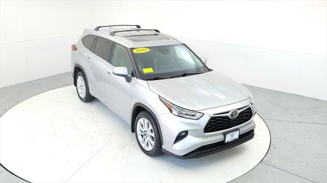 used 2022 Toyota Highlander car, priced at $36,985