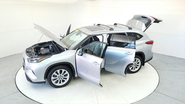 used 2022 Toyota Highlander car, priced at $36,985