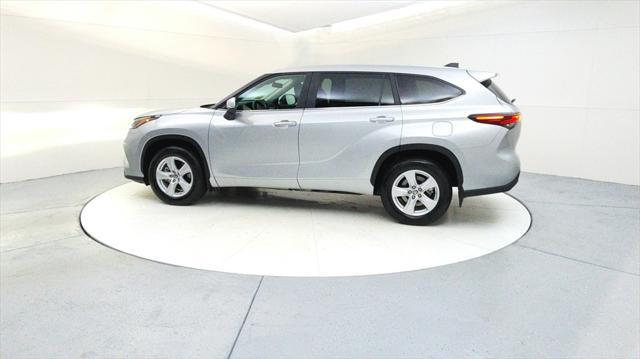 used 2024 Toyota Highlander car, priced at $38,495