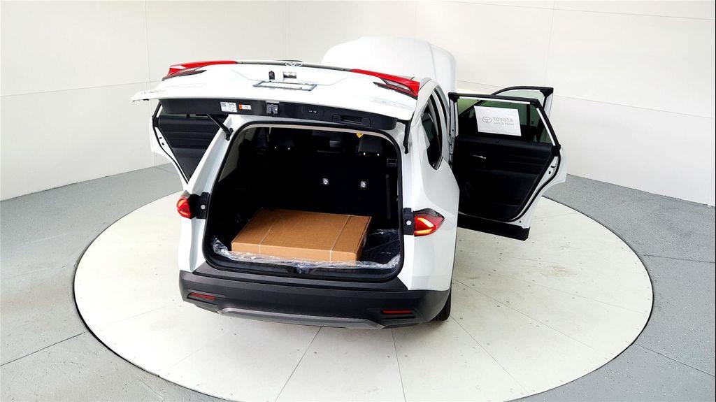 new 2025 Toyota Grand Highlander car, priced at $51,613