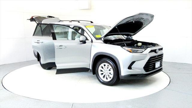 used 2025 Toyota Grand Highlander car, priced at $49,985
