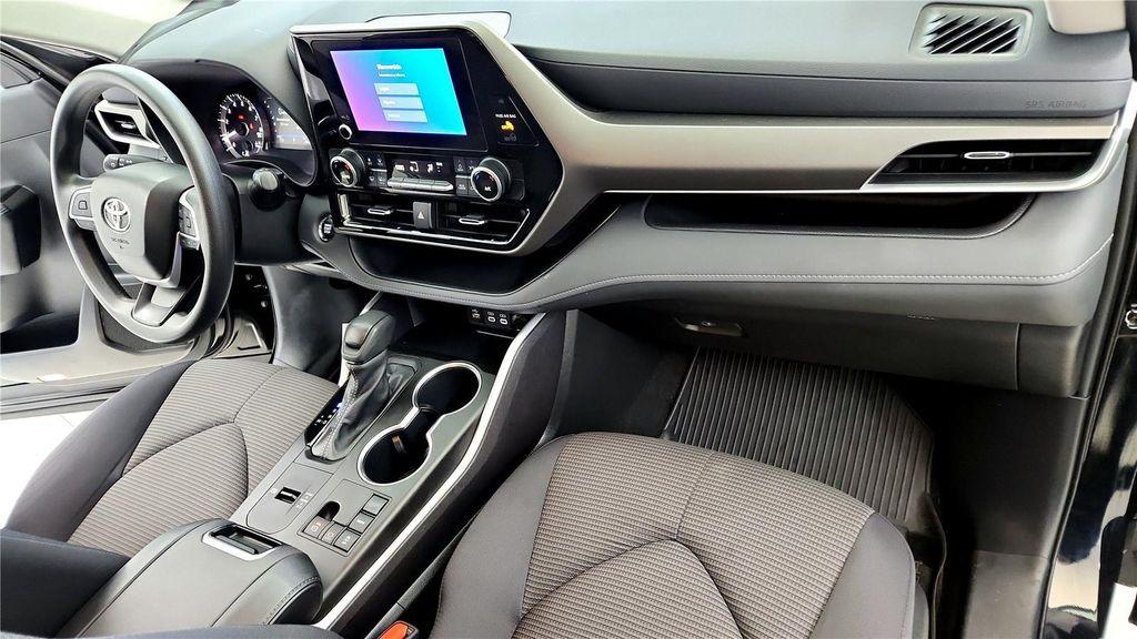 used 2023 Toyota Highlander car, priced at $36,985