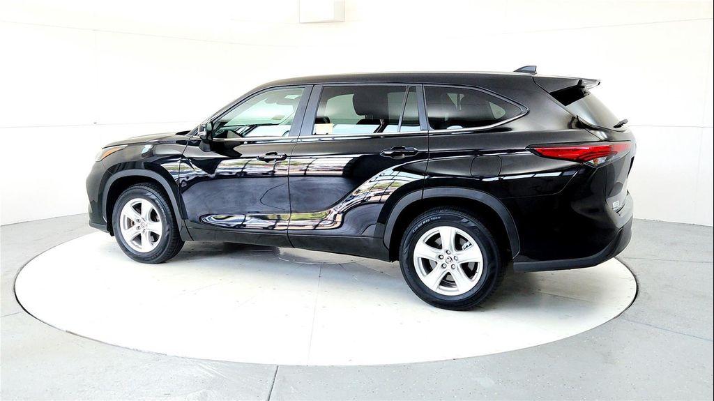 used 2023 Toyota Highlander car, priced at $36,985