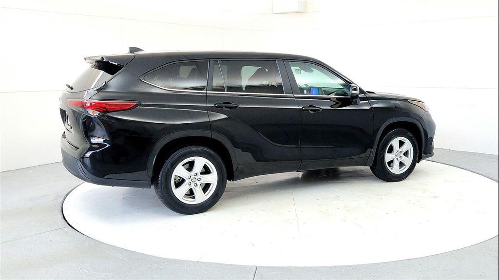 used 2023 Toyota Highlander car, priced at $36,985