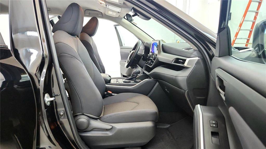 used 2023 Toyota Highlander car, priced at $36,985