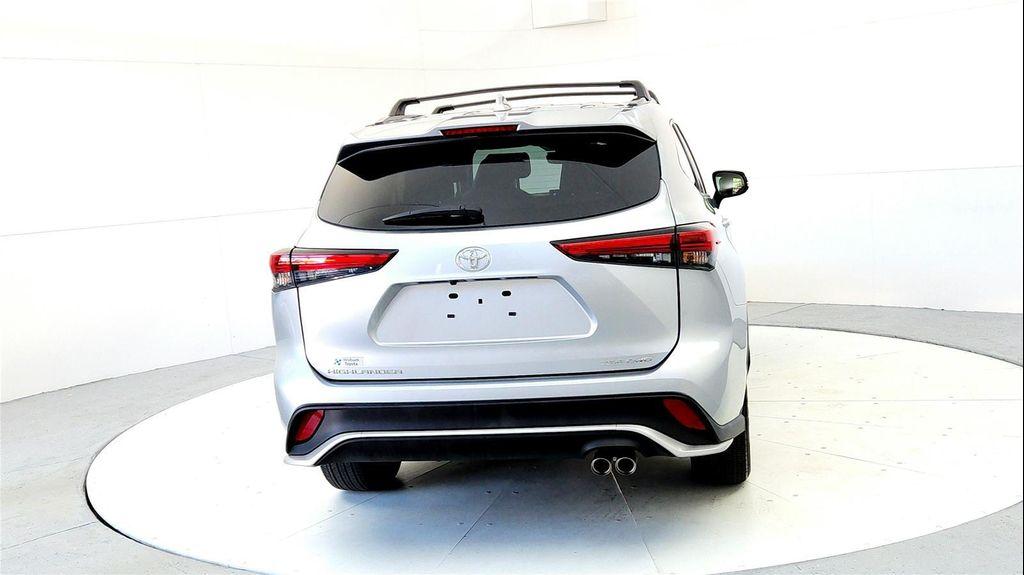 used 2023 Toyota Highlander car