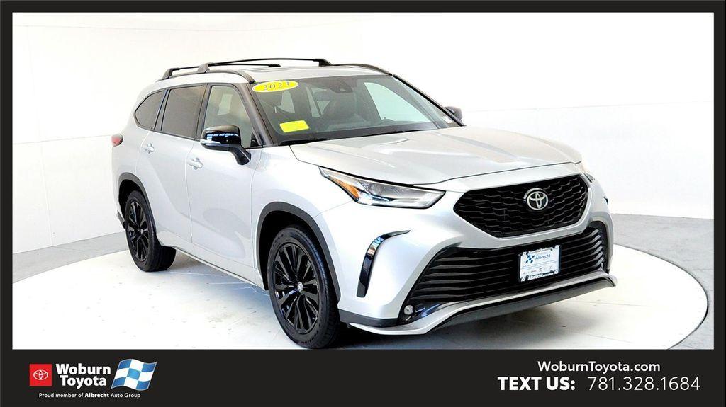 used 2023 Toyota Highlander car