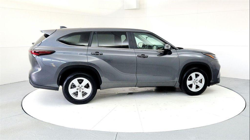 used 2024 Toyota Highlander car, priced at $41,985