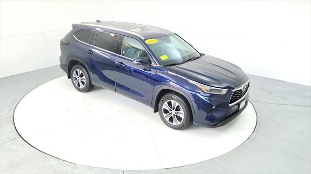used 2021 Toyota Highlander car, priced at $32,985