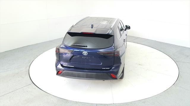 used 2021 Toyota Highlander car, priced at $32,985