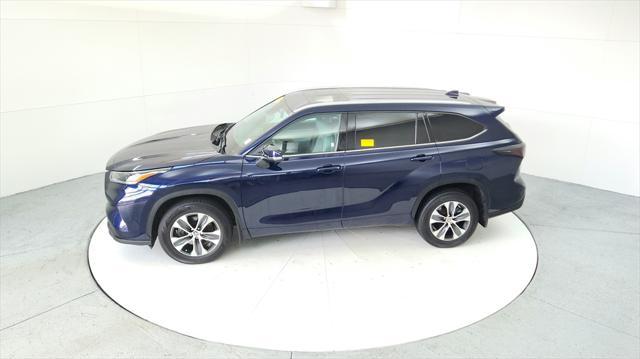 used 2021 Toyota Highlander car, priced at $32,985