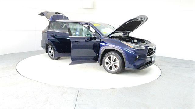used 2021 Toyota Highlander car, priced at $32,985