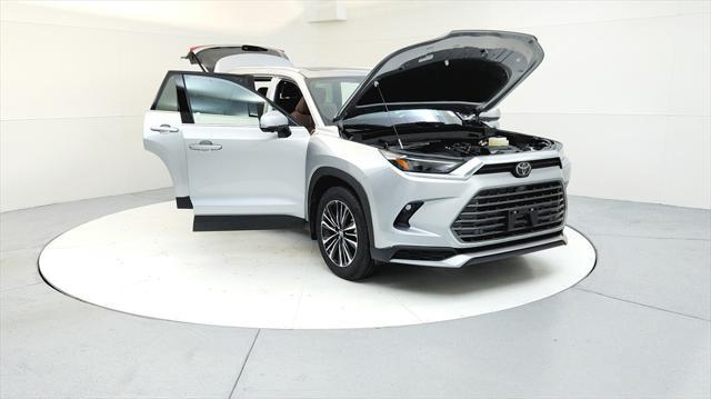 new 2024 Toyota Grand Highlander Hybrid car, priced at $60,637