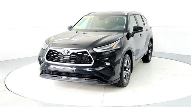 used 2023 Toyota Highlander car, priced at $42,895