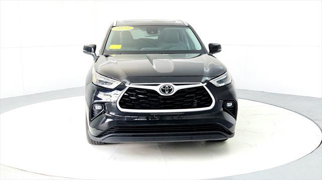 used 2023 Toyota Highlander car, priced at $42,895