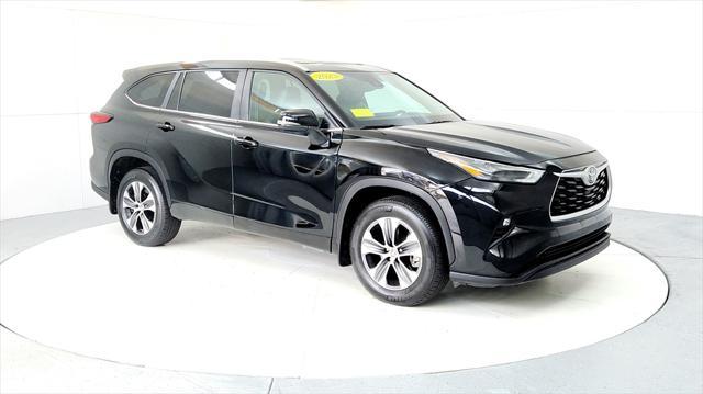 used 2023 Toyota Highlander car, priced at $42,895