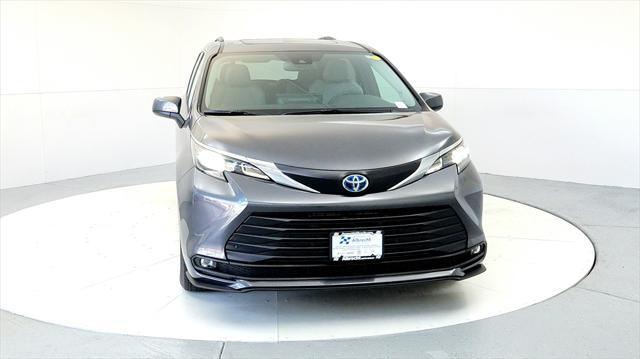 new 2025 Toyota Sienna car, priced at $48,965