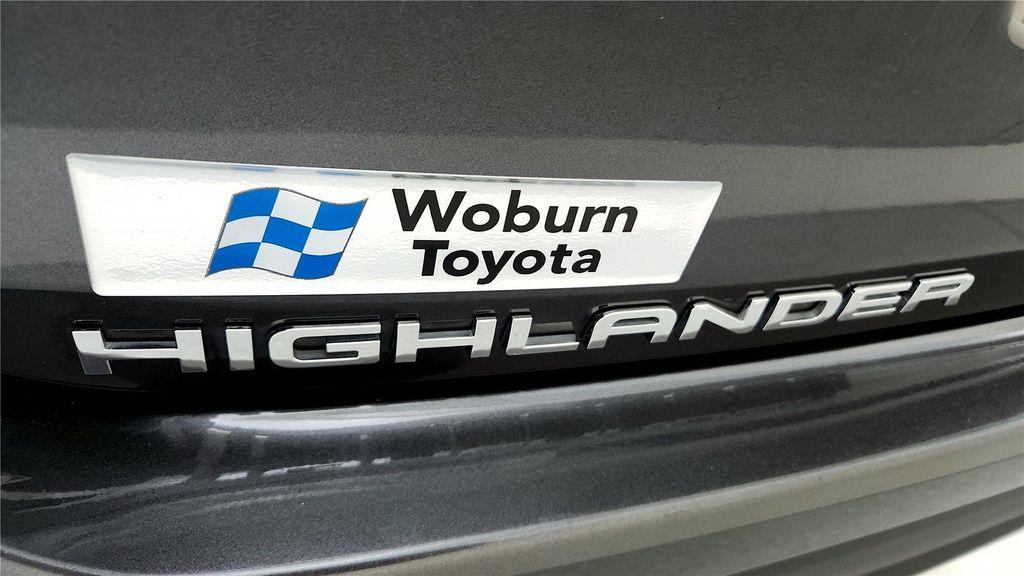 used 2022 Toyota Highlander car, priced at $37,985