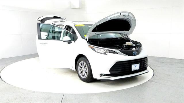 used 2023 Toyota Sienna car, priced at $41,595