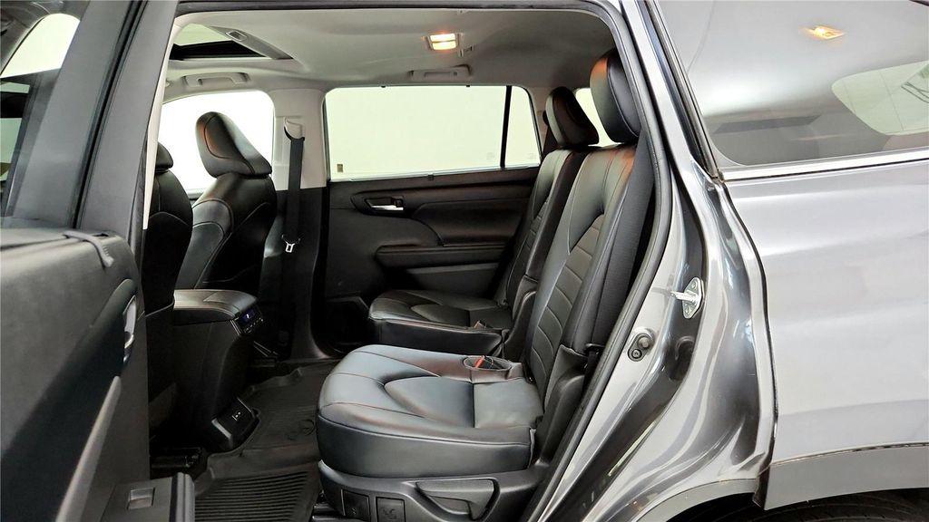 used 2022 Toyota Highlander car, priced at $37,985
