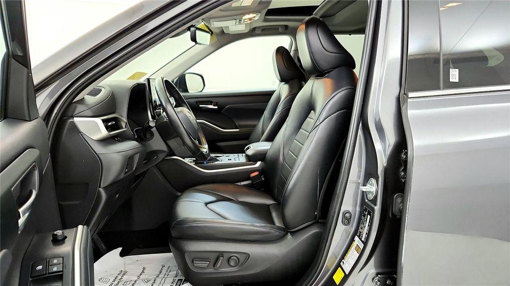 used 2022 Toyota Highlander car, priced at $37,985