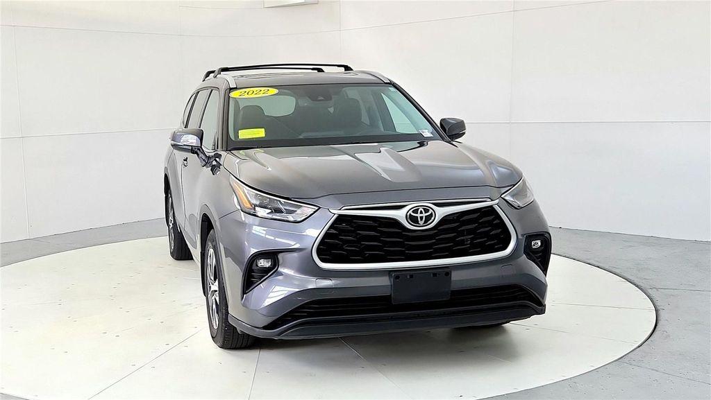 used 2022 Toyota Highlander car, priced at $37,985