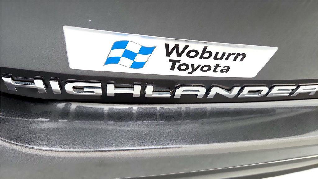 used 2022 Toyota Highlander car, priced at $37,985