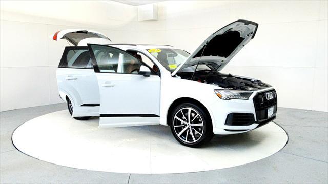 used 2024 Audi Q7 car, priced at $48,495