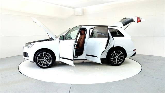 used 2024 Audi Q7 car, priced at $48,495