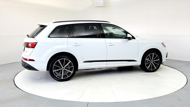 used 2024 Audi Q7 car, priced at $48,495