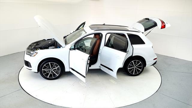 used 2024 Audi Q7 car, priced at $48,495