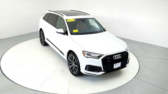 used 2024 Audi Q7 car, priced at $48,495