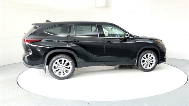 new 2025 Toyota Highlander car, priced at $49,654