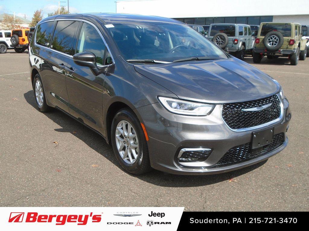 used 2023 Chrysler Pacifica car, priced at $25,490