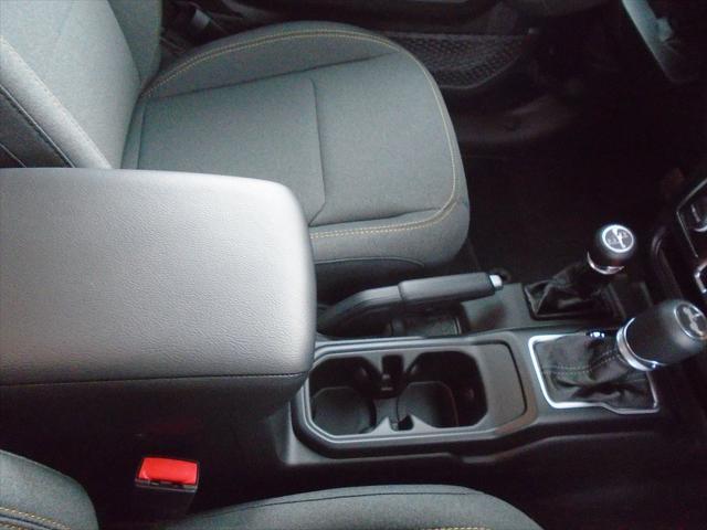 new 2025 Jeep Wrangler car, priced at $45,559