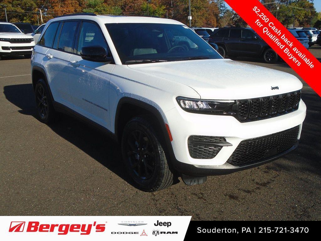 new 2025 Jeep Grand Cherokee car, priced at $42,336
