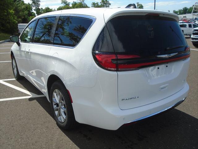 new 2025 Chrysler Pacifica car, priced at $44,473