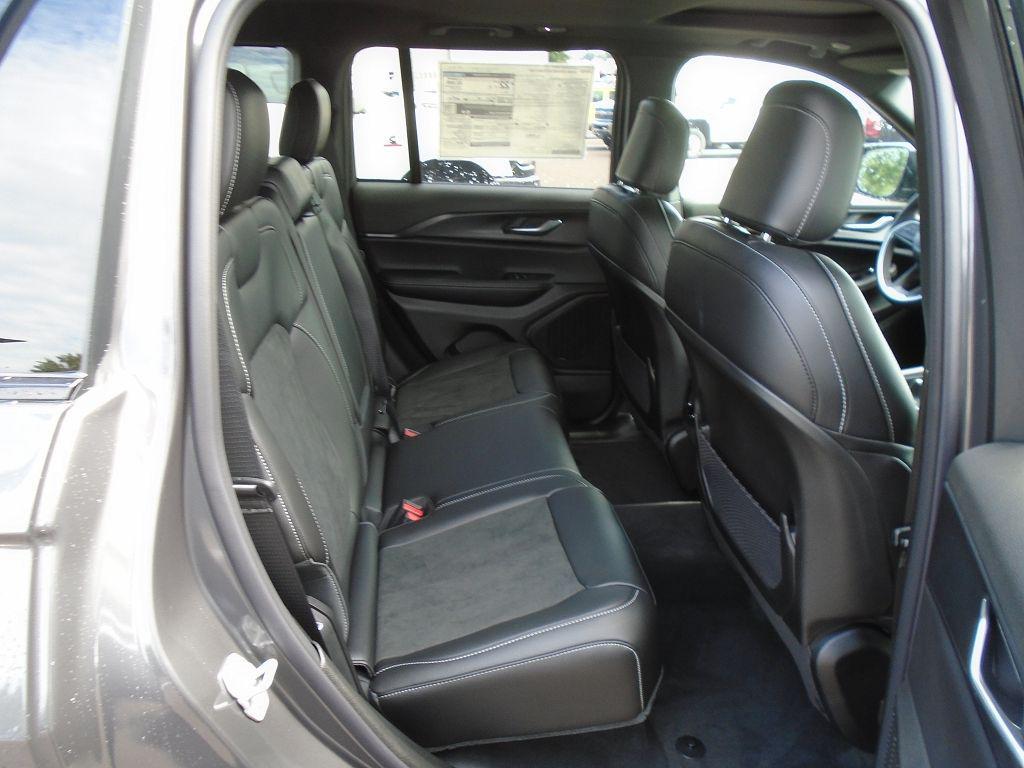 new 2025 Jeep Grand Cherokee car, priced at $44,352