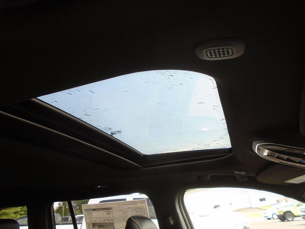 new 2025 Jeep Grand Cherokee car, priced at $44,352