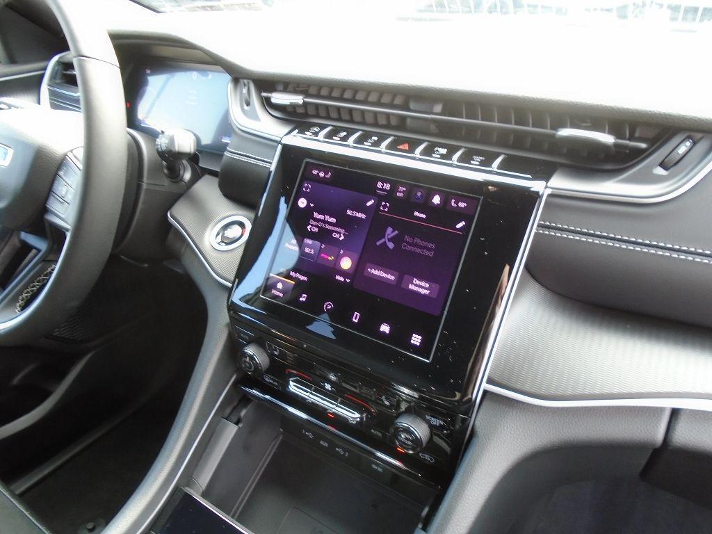 new 2025 Jeep Grand Cherokee car, priced at $44,352