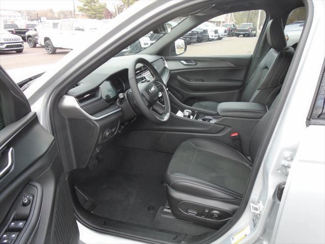 new 2025 Jeep Grand Cherokee L car, priced at $45,372