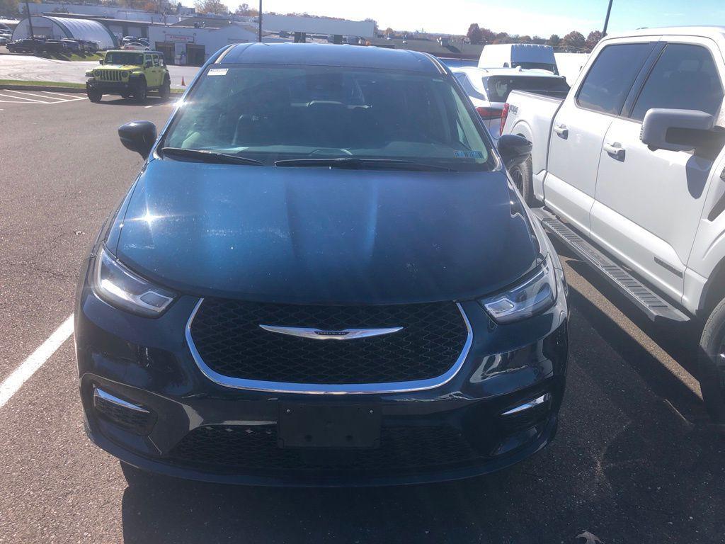 used 2024 Chrysler Pacifica car, priced at $28,990