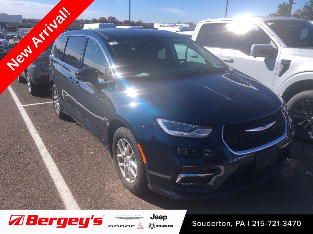 used 2024 Chrysler Pacifica car, priced at $28,990