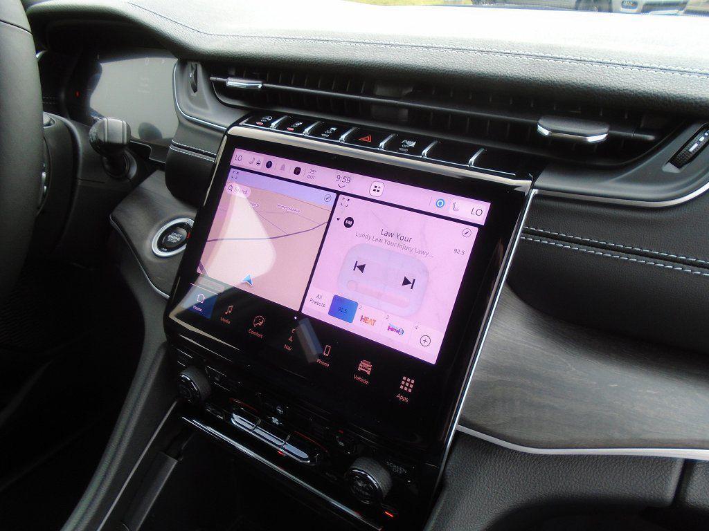 new 2025 Jeep Grand Cherokee car, priced at $48,275